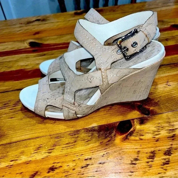 Donald Pliner Gilda Cork Wedge Strappy Sandals, beachy, summer, cool - Picture 2 of 9